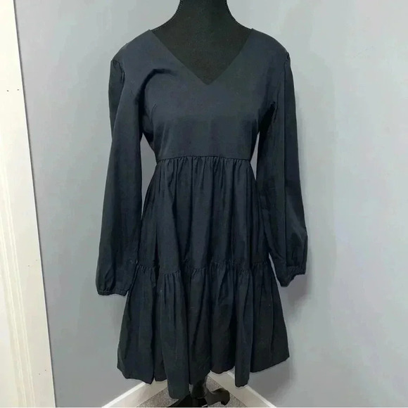 Emma Knudsen Dress - Picture 1 of 7